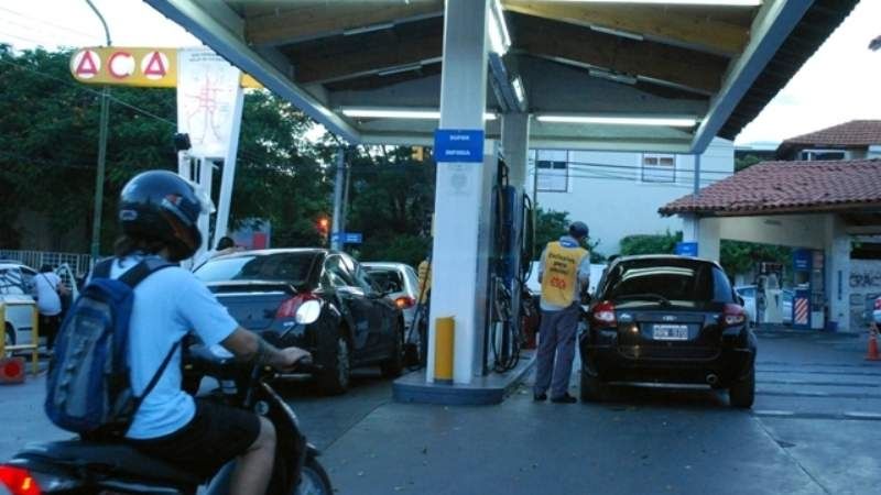 Cláusula gatillo para trabajadores de estaciones de servicio