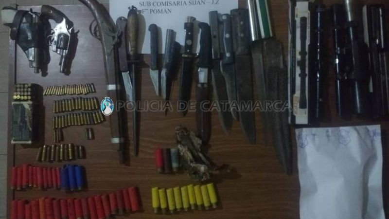 Robaron animales para matarlos: tenían un arsenal en la finca
