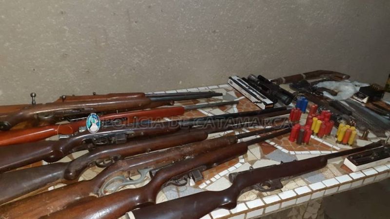 Robaron animales para matarlos: tenían un arsenal en la finca