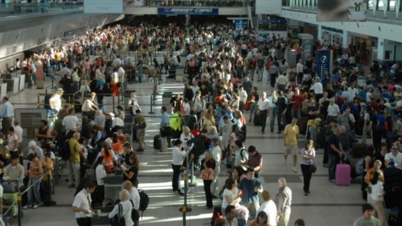En agosto volvieron a crecer los viajes al exterior