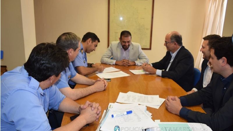 Acuerdo salarial para policías