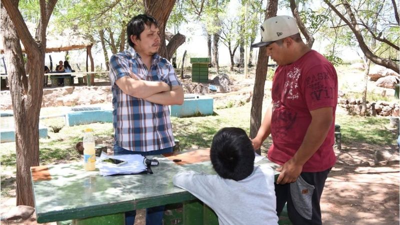 Nóblega compartió con los vecinos de Villa Luján y Costa de Reyes