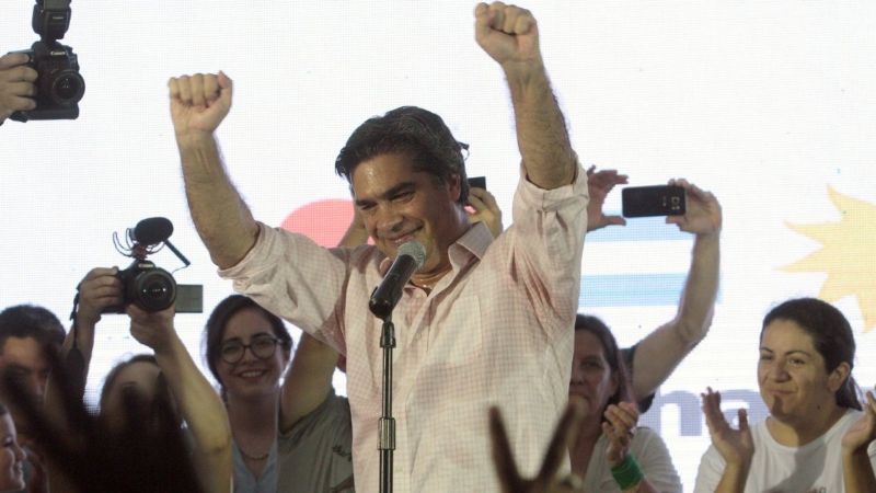 Capitanich arrasó en Chaco y vuelve a ser gobernador