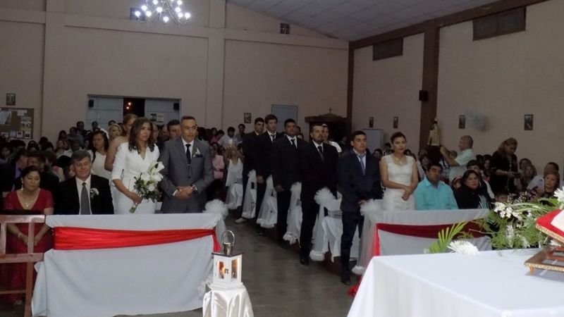 Casamientos comunitarios en la parroquia del Espíritu Santo