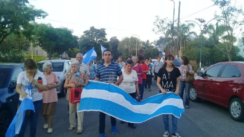 Oración y procesión rogando por la Patria