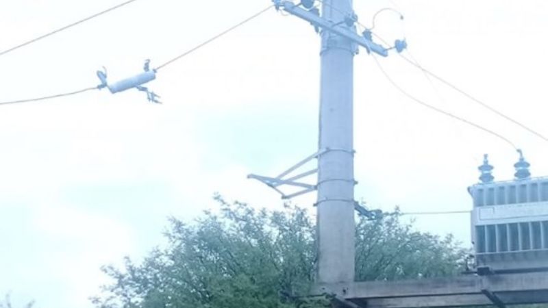 La lluvia trajo problemas y afectó el servicio eléctrico