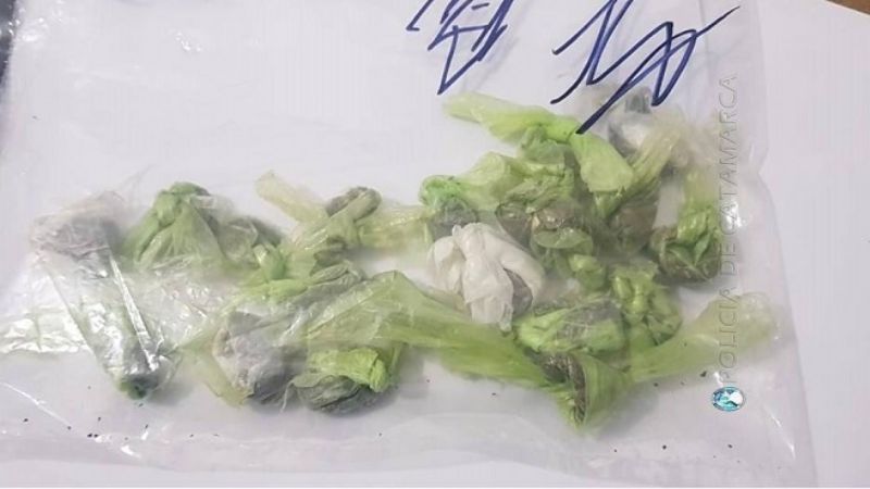 Jóvenes detenidos con droga