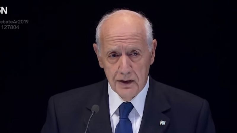 Lavagna admitió que estuvo incómodo durante el debate presidencial