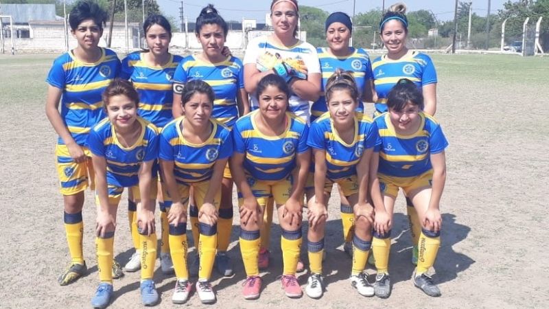 “Santas” en la cima del Fútbol Femenino en Capital