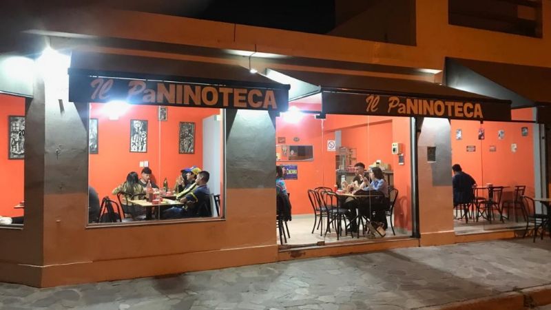 Asalto a un local de comidas