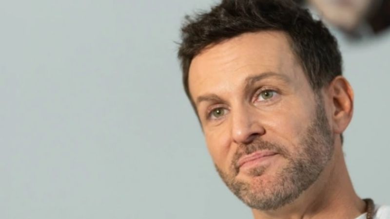 El cantante Axel fue denunciado por abuso sexual simple