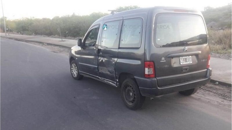 Chocaron una moto y una camioneta