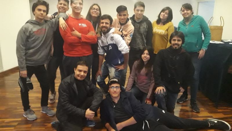 Estudiantes en el encuentro “Las juventudes cuentan, opinan e intercambian”