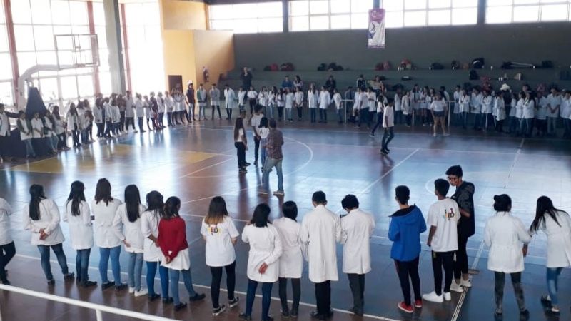 Estudiantes en el encuentro “Las juventudes cuentan, opinan e intercambian”