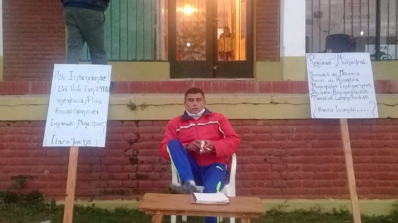 Municipales y becados con miedo a Santillán cobran “sueldos de hambre"