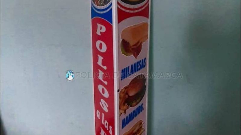 Aprehenden a tres jóvenes y demoran a un adolescente por el robo de un cartel