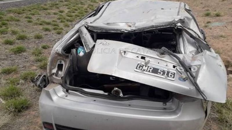 Resultó ileso en espectacular vuelco