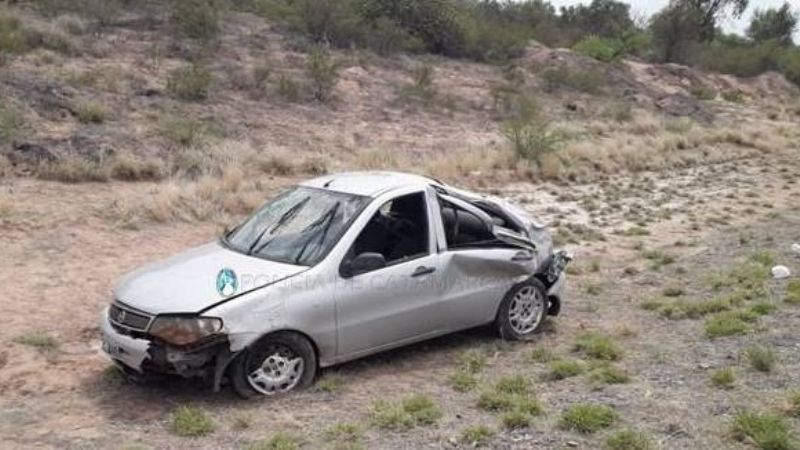 Resultó ileso en espectacular vuelco