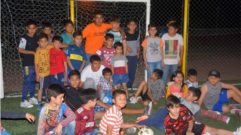 Cancha de césped sintético en Salado