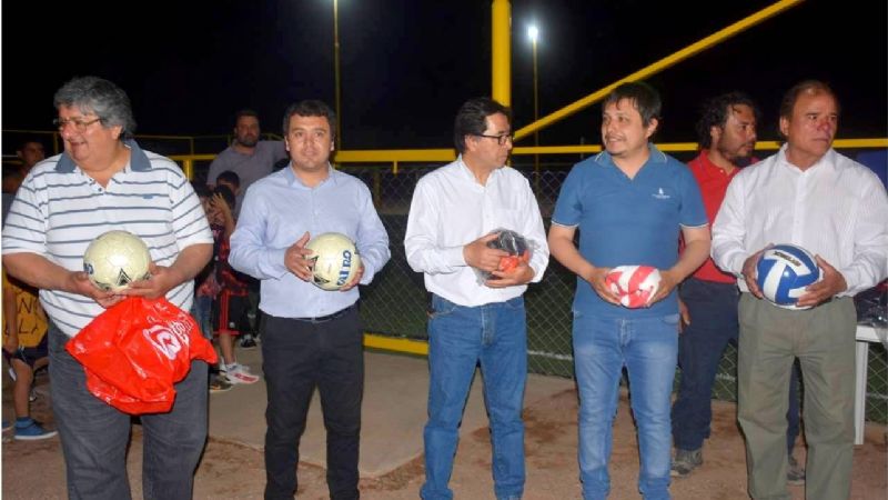 Cancha de césped sintético en Salado