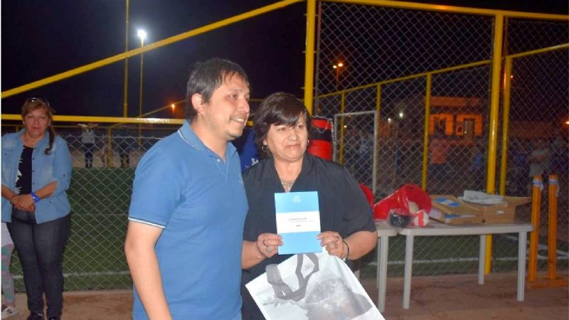 Cancha de césped sintético en Salado