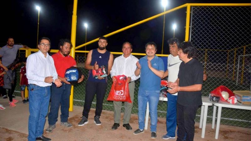 Cancha de césped sintético en Salado