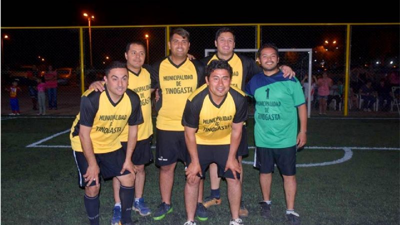 Cancha de césped sintético en Salado