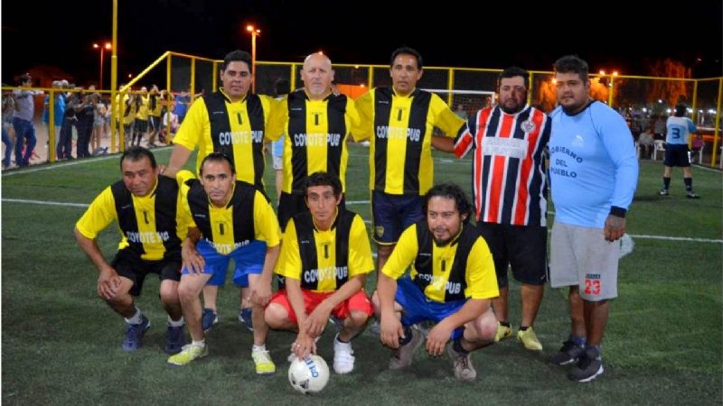 Cancha de césped sintético en Salado