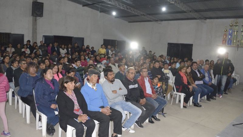 Provisión de agua potable en El Cerrito y la urbanización en el acceso a barrios del Este