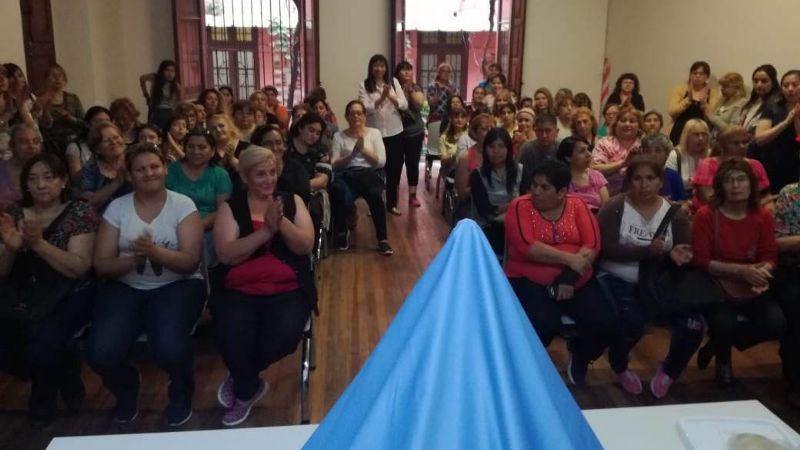 Importante convocatoria para el bordado de un manto para la Virgen