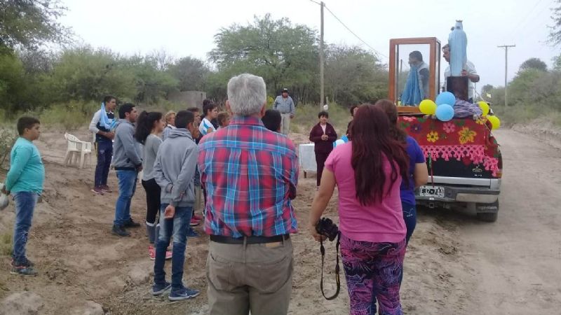 La Virgen del Valle cruzó el puente carretero y llegó a comunidades rurales