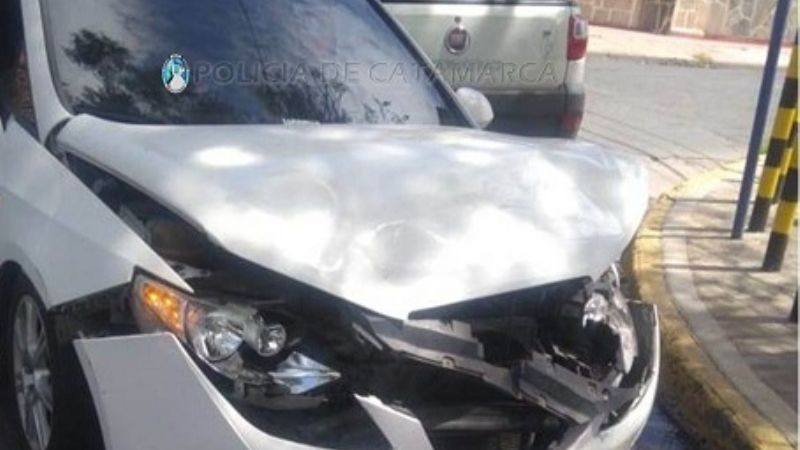 Dos jóvenes heridas en un violento choque