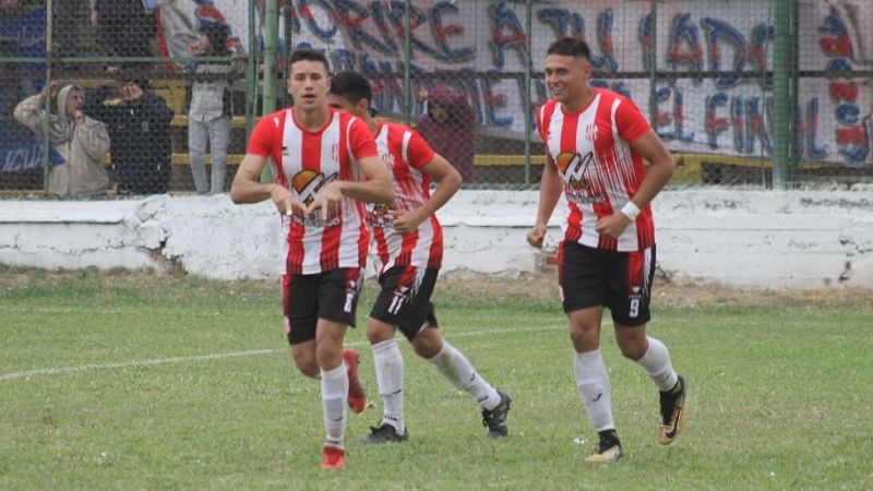 “León” de escolta y sacudón del “Negro” a “Tesho”