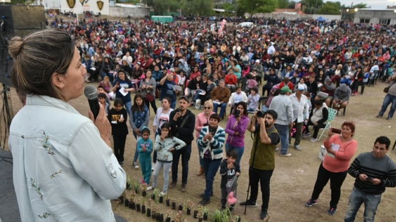 Multitudinario “Súper Bingo” de las Madres, en V. Viejo