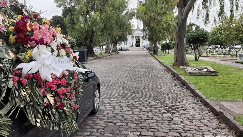 El emotivo último adiós de familiares y artistas a "Vitillo" Ábalos