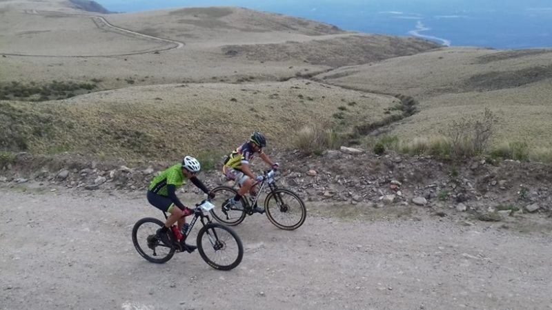 Vázquez y Calvimonte, en “Nubes”; Vallejos y Reales, campeones