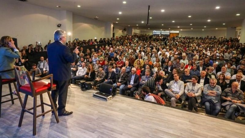 “Llamemos a votar a nuestros vecinos, a nuestros amigos…”