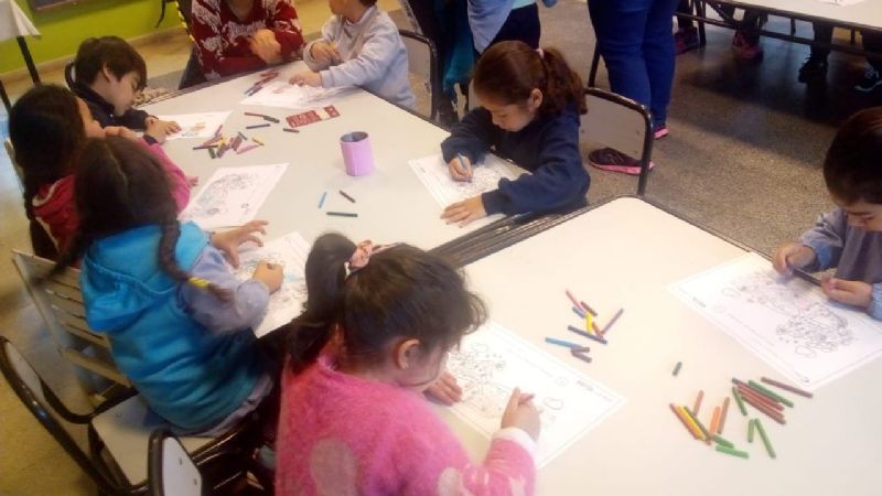 Talleres en escuelas sobre enfermedades transmitidas por Aedes Aegytis