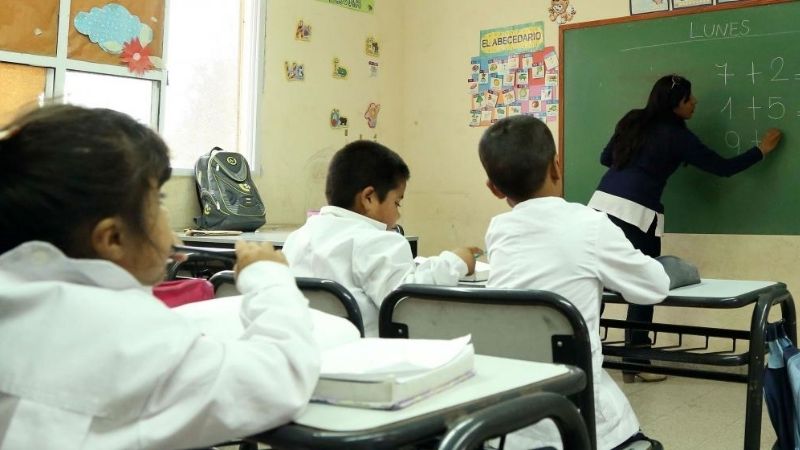 Casi 2 mil docentes fueron titularizados en sus cargos