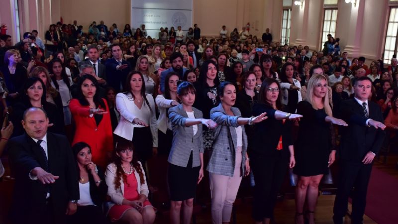 Un total de 60 nuevos Notarios recibieron su título universitario