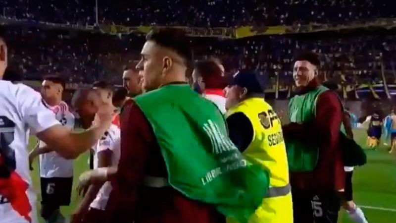 Festejó con los jugadores de River y se quedó sin trabajo