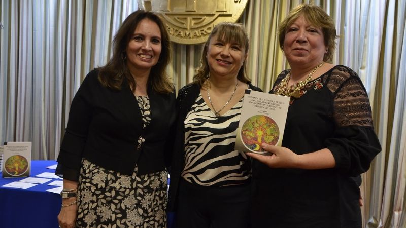 Presentación de libro sobre adolescentes
