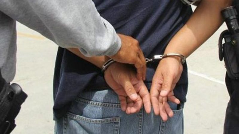 Detienen a un presunto exhibicionista en la ruta 1