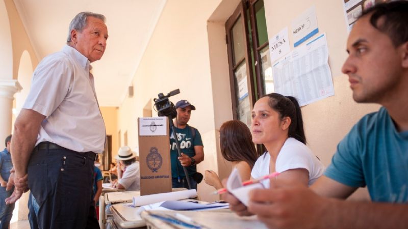 Dusso votó en el Colegio Nacional
