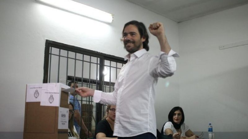 Del Caño votó y auguró que "se vienen aumentos de precios"