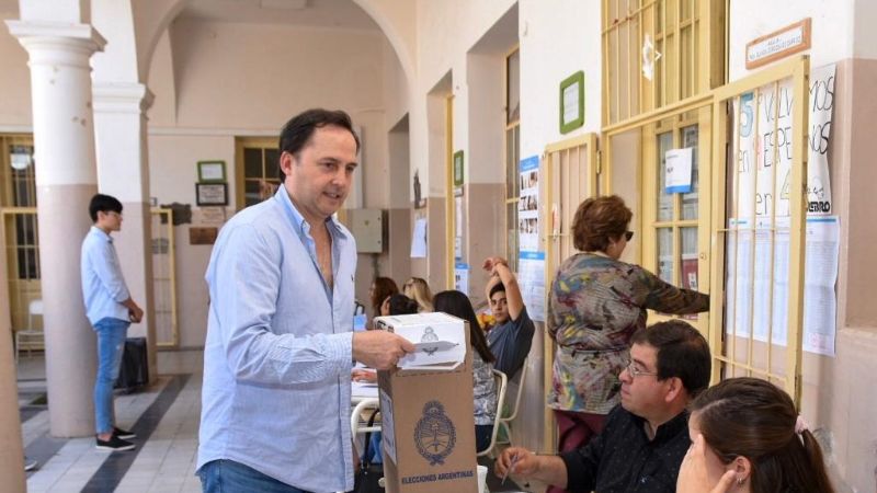 Mera: “Debemos atender el futuro de nuestros hijos”