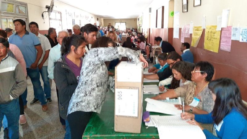 Gómez confía que todo termine en una fiesta de la democracia