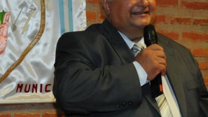 Carletta festeja en Icaño