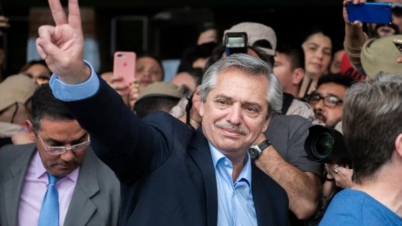 Alberto Fernández se impuso en primera vuelta