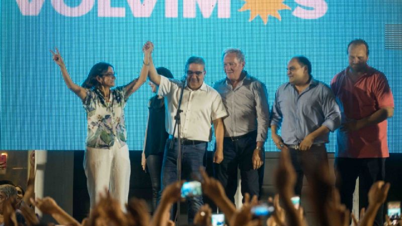 “Vamos a gobernar del lado de la gente”
